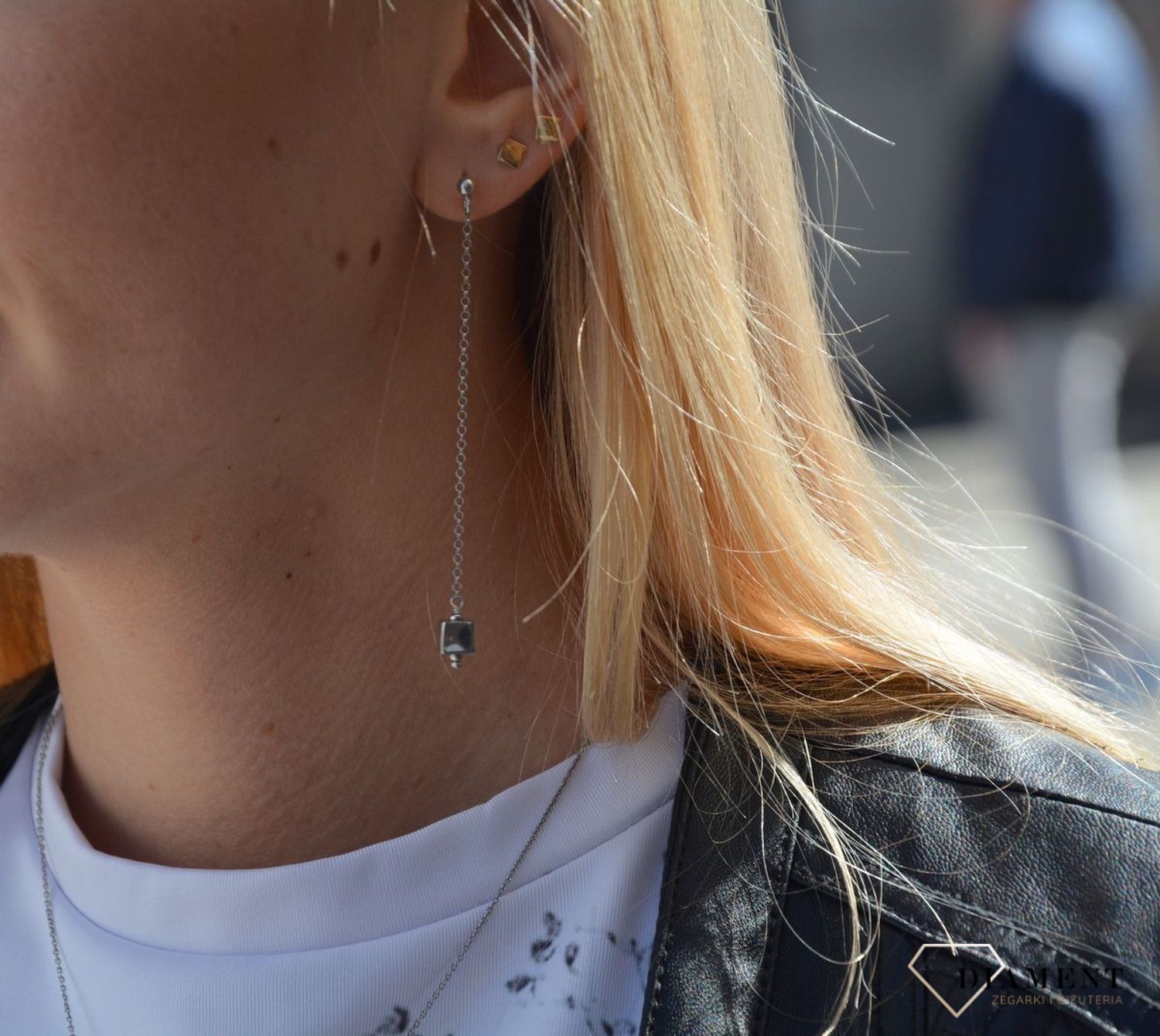 Srebrne kolczyki wiszące kostki OR RM 20357 062l.jpg